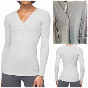 NWT LULULEMON CLOSE CALL HENLEY HEATHERED CORE ULTRA LIGHT GREY SIZE LARGE